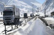 Լարսում ժամանակավորապես սահմանափակվել է կցորդ և կիսակցորդ ավտոտրանսպորտի տեղաշարժը