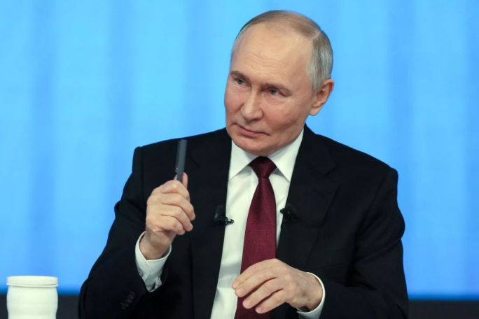 Путин рассказал анекдот про слово из трех букв