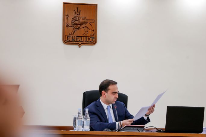 Ավինյանը մեկ շաբաթում դատի է տվել երեք լրատվամիջոցի