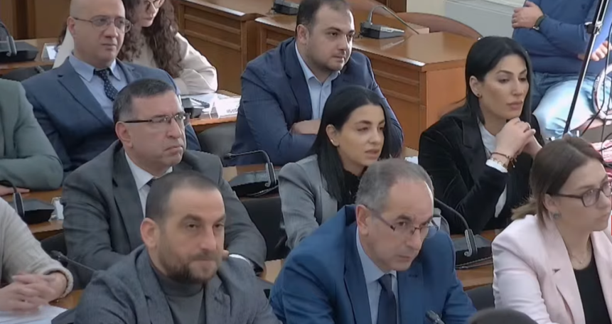 Երևանում օդում փոշու քանակությունը նոյեմբերին սահմանային թուլատրելին գերազանցել են 1.8 անգամ, իսկ  դեկտեմբերին՝ 3.4  անգամ։ Սիրարփի Հայկազյան