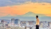 «Քրիստինան ճանապարհն ընտրեց առանց ինձ». դերասան Եվգենի Պրոնինին լքել է հայ կինը