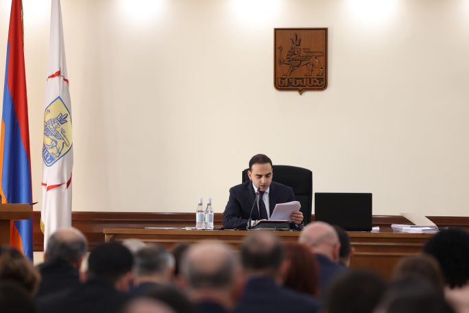 Грант Мелик-Шахназарян: Между должностью и честью Авинян очень быстро выбрал должность