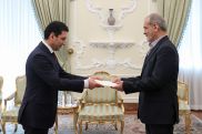 Новый посол Армении вручил верительные грамоты президенту Ирана Масуду Пезешкиану