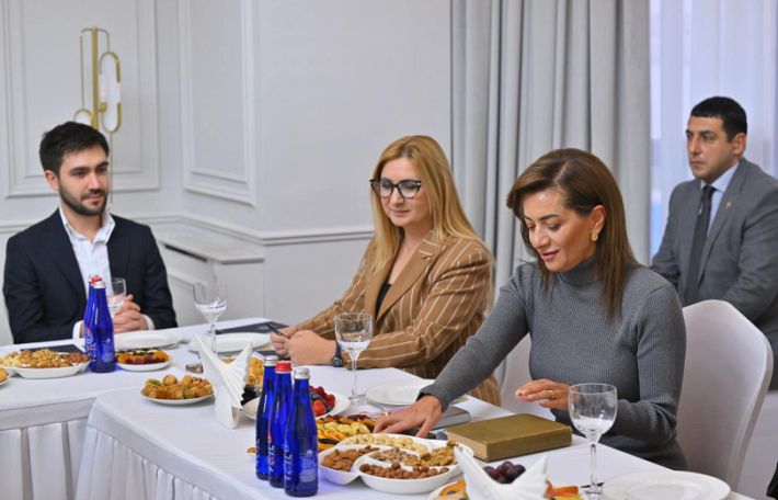 Հարցը տեղին չէ. Ժաննա Անդրեասյանը՝ Աննա Հակոբյանի «Կրթվելը նորաձև է» նախաձեռնության մասին