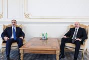 Ильхам Алиев принял прибывшего в Азербайджан министра иностранных дел Турции