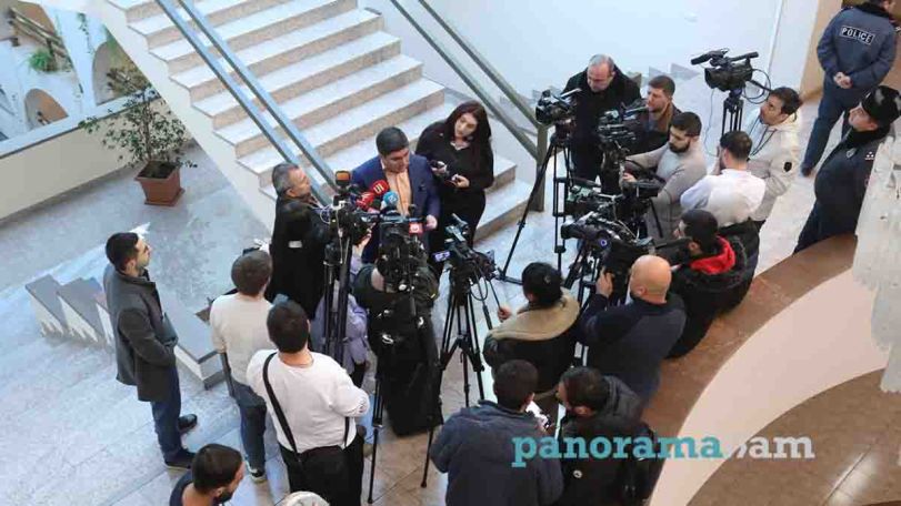 Մինչ ավագանու արտահերթ նիստը, Մեսրոպ Մանուկյանն ի ցույց է դնում խայտառակ ստվերի չափերը և հովանավորչությունը. ՈւՂԻՂ