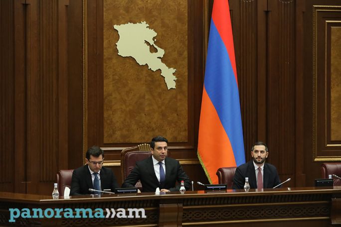 Մենք ԵԱՏՄ-ն լքելու որևիցե միտում չունենք. Ալեն Սիմոնյան