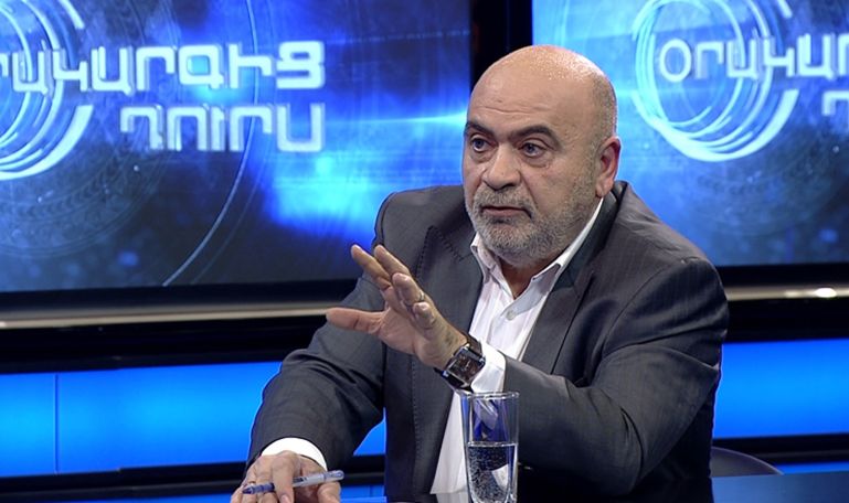 Գեղամ ջան, և՛ ՀՌՀ-ն է նույն հասցեով, և՛ աշխատասենյակս է նույն հարկում. Տիգրան Հակոբյանը՝ Մանուկյանին