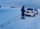 В Армении на ведущей от монастыря Татев к «Чертову мосту» дороге в пробку попали 30 автомобилей