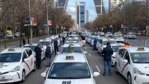 В Мадриде таксисты устроили массовую акцию протеста