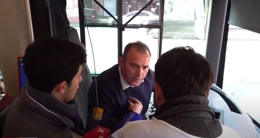 Գժվացրեցին այսօր, ի՞նչ անենք, քշենք, գնանք գարա՞ժ. ավտոբուսի վարորդը վրդովվեց