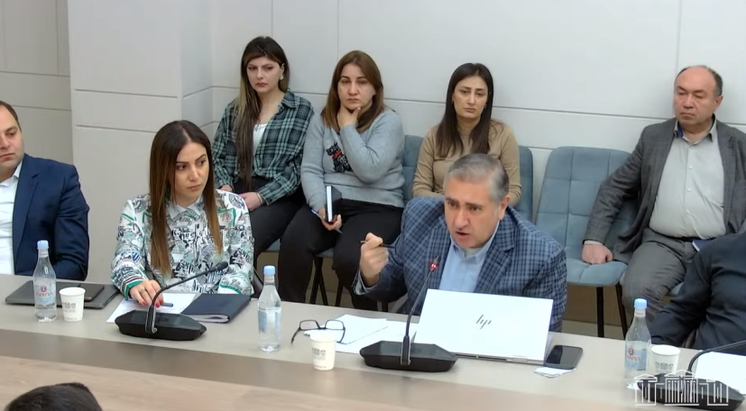 ՀՀ բանկերում կենսաթոշակային ֆոնդերի կառավարիչների ներդրումների դիմաց պարգևավճարները պետք է փոքր լինեն. Արթուր Խաչատրյան