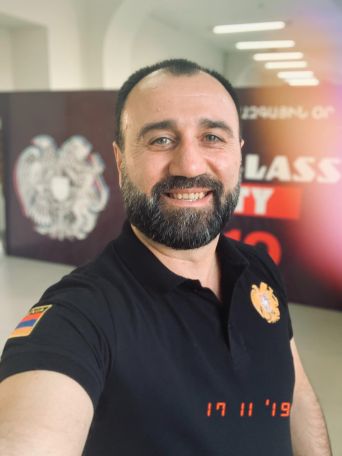 Рубен Мхитарян возглавит список партии «Моя сильная община» на выборах в Гюмри