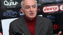У нового премьера Армении О. Абраамяна есть качества кризисного менеджера, а экс-глава Кабмина Т. Саркисян не просто «оступился»