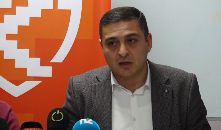 Менуа Согомонян: Действующий режим своими действиями наносит удар по репутации армянского языка