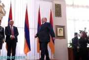 «Возле офиса Вардана Гукасяна размещены полицейские агенты в штатском». Заявление