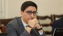 Пашинян освободил Егише Киракосяна от должности представителя Армении по международным правовым вопросам