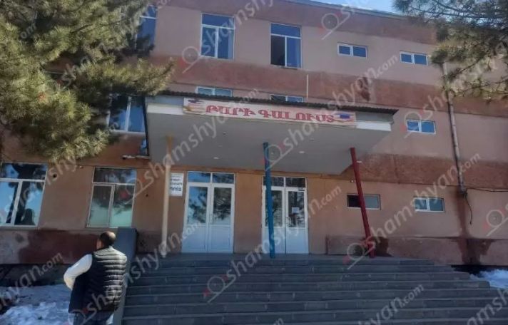 Ջրվեժի դպրոցի 3-րդ հարկի դասարաններից մեկի պատուհանից 13-ամյա տղայի ընկելու փաստով նախաձեռնվել է քրեական վարույթ