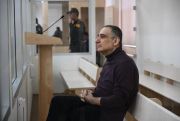 Фарс в Баку продолжается: Рубен Варданян отказывается отвечать на вопросы «суда»