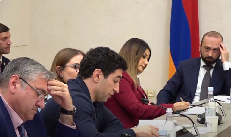 «Այս ճանապարհին Ադրբեջանը ստանում է այն, ինչ ուզում են», «Այո, լսում ենք հավելյալ պահանջներ, կա վստահության պակաս». Քոչարյան-Միրզոյան