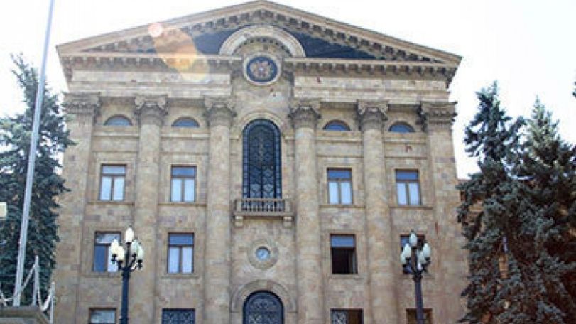 Ազգային համաձայնության կառավարություն. Խորհրդարանական ուժերի դիրքորշումները