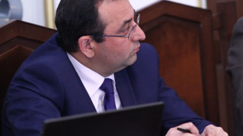 Ответчик не представил ни одного контраргумента. О чем попросил А. Минасян Конституционный суд Армении?...  