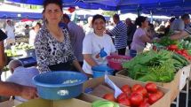 Sergo Karapetyan visits agricultural products fair    