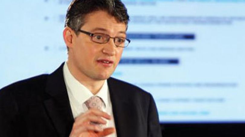 Energy and Health Minister of Malta agrees on dubious deal with Azerbaijan and 'gets lost' with his wife