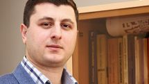 Организация встречи президентов Армении и Азербайджана важна на фоне происходящих в Украине событий. Интервью с экспертом