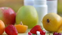 Vitamin C 'keeps cancer at bay'