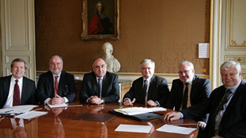 Armenian, Azeri foreign ministers meet in Paris