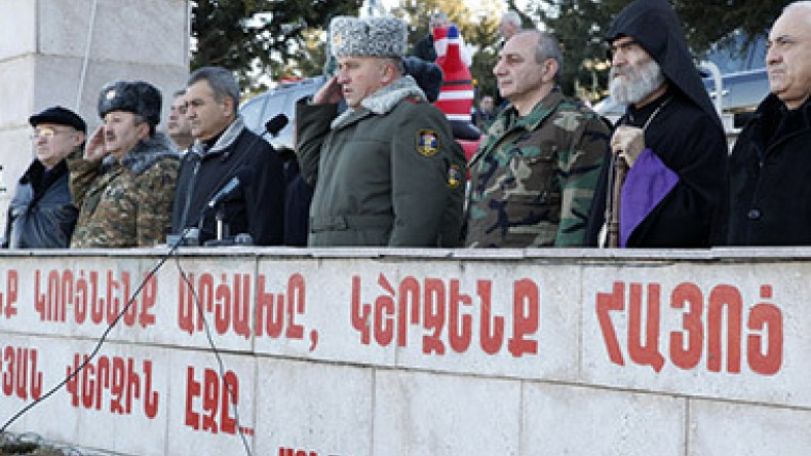 Бако Саакян: Армия обороны НКР является гордостью всего армянства