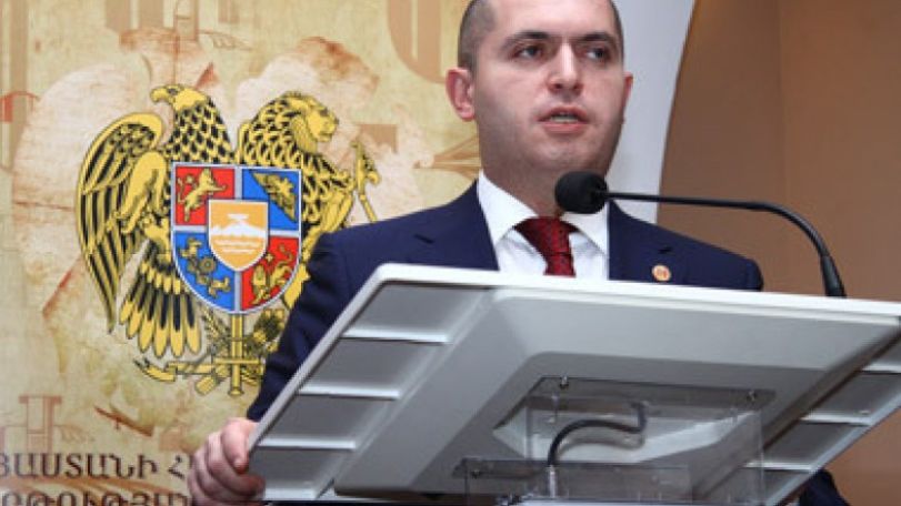 ԿԳ նախարար. Ասել, որ ավագ դպրոցների ծրագիրը ձախողված է, վաղաժամ է