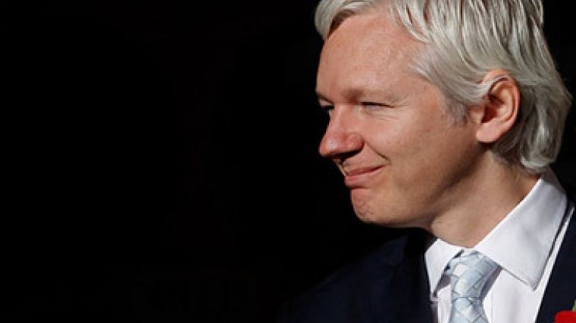 'Not real James Bonds': Assange explains why 'small publisher' WikiLeaks beat the Pentagon