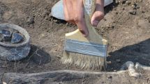 В Азербайджане археологические находки варварски уничтожаются. «Зеркало» приводит в пример отношение к культуре и истории в НКР