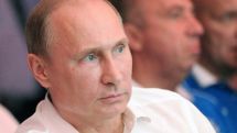 Президент России В.Путин лично вручил золотую медаль чемпиону мира по самбо Арсену Ханджяну