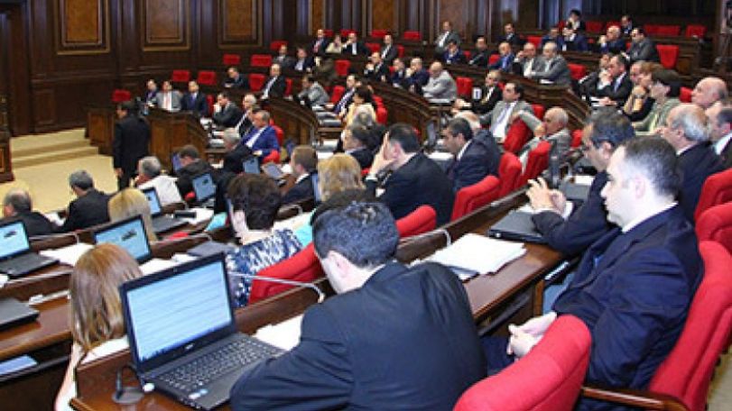 «Դեժավյու». Խմբակցությունների դիրքորոշումը՝ 2014-ի բյուջեի մասին