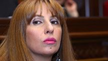 10 MPs vote in favor of recognition of NKR’s independence