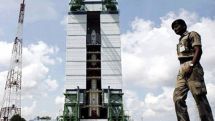 India readies Mars probe for launch