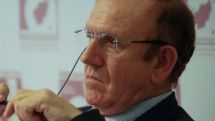 Дж. Маззука: Восхваляющий выборы в Азербайджане депутат Пино Арлакки вернулся на сцену наихудшим образом 