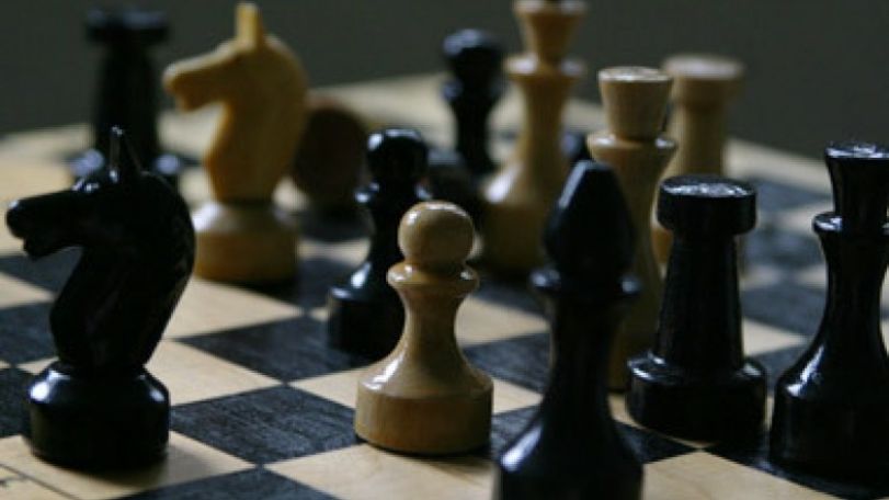 Պատանիները` վետերանների դեմ