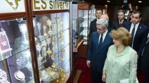 President attends opening of Yerevan Show-2013 International Jewelry Exhibition