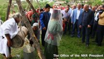 Bako Sahakyan attends Khnotsi festival