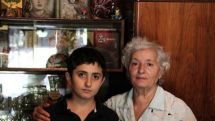 BBC has prepared a photo-footage on Iranian Mosque at Kond