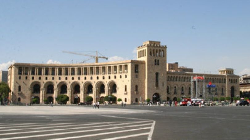 Հանրապետության հրապարակի վերակառուցման նախագծի մրցույթին 13 աշխատանք է ներկայացվել (Լուսանկարներ)