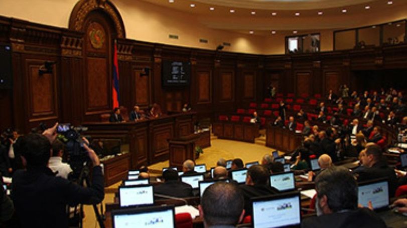 Центр свободы информации обнародовал имена чиновников, нарушивших право граждан Армении на получение информации
