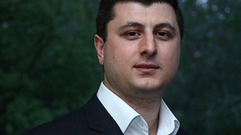 Բաքուն սպառնում է, Երևանը` զգուշացնում