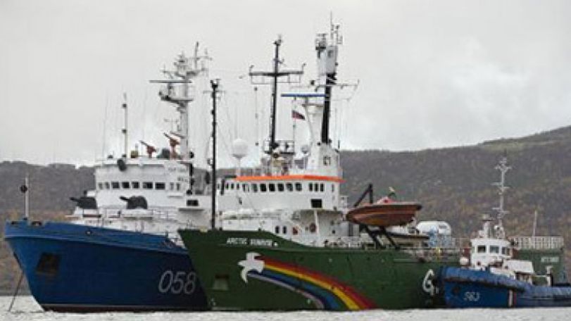Russia charges 30 with piracy in Greenpeace protest