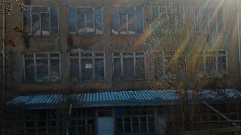 Քայքայված պատեր ու ծակ լուսամուտներ. Վաղատինի դպրոցը