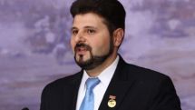 Օպերային թատրոնի մեներգիչ Բերջ Քարազյանը՝ դասական երաժշտության նահանջի և համագործակցության մասին